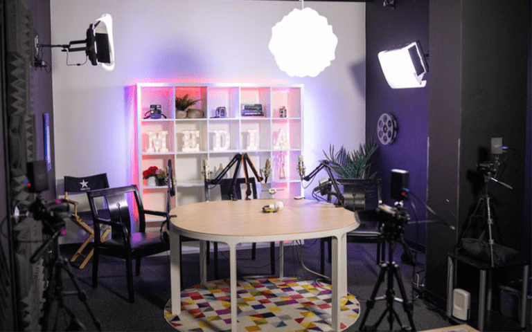 studio 7